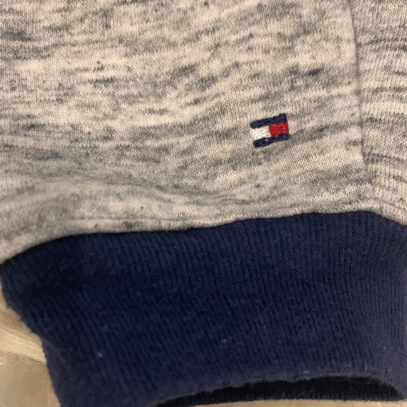 Tommy Hilfiger Gray/Blue/Yellow Zipper Hoodie and Sweatpants size 18M - Picture 8 of 10